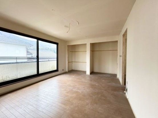 4LDK Renovated House for Sale in Zentsuji City, Kagawa - Thumbnail 4