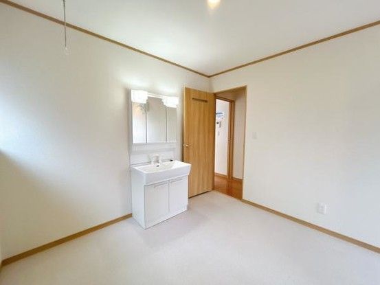 Renovated 3LDK House in Hachinohe, Aomori | 1699万円 - Thumbnail 3