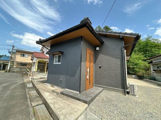 Renovated 3LDK House in Imari, Saga - 81.83 sqm - Thumbnail 2