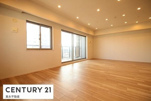 2LDK Apartment for Sale Near Ogaki Station, Gifu - Thumbnail 4