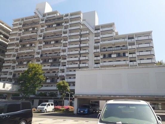 3LDK Apartment for Sale in Handa City, Aichi Prefecture - Thumbnail 2
