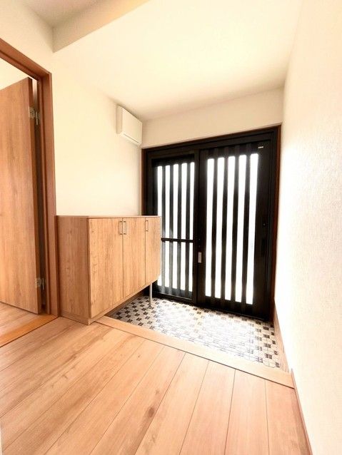 Renovated 4LDK House on Corner Lot in Matsuyama, Ehime - Thumbnail 4