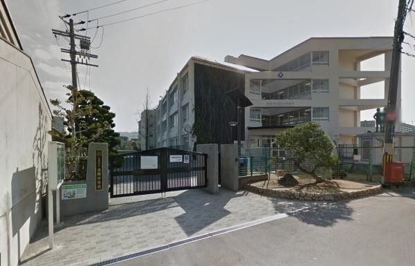 Traditional 5DK House for Sale in Daito City, Osaka - Thumbnail 3