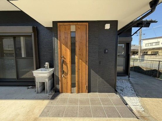 Renovated 4LDK House in Kiryu, Gunma - 101 sqm - Thumbnail 2