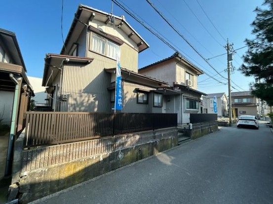 Renovated 3LDK House for Sale in Kanazawa, Ishikawa - Thumbnail 2