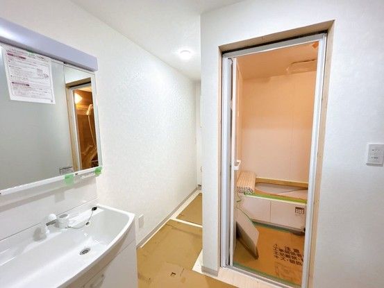 Renovated 5LDK House in Obihiro, Hokkaido - 117.45m² - Thumbnail 2