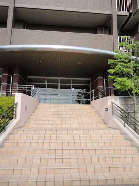 3SLDK Apartment for Sale in Kawanishi, Hyogo - 77.34 sqm - Thumbnail 2