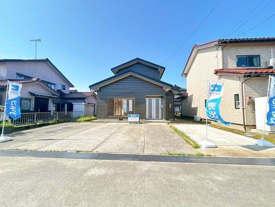 Renovated 3SLDK House for Sale in Takaoka, Toyama - Thumbnail 2