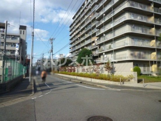 Renovated 3LDK Apartment in Minami-ku, Kyoto for Sale - Thumbnail 2