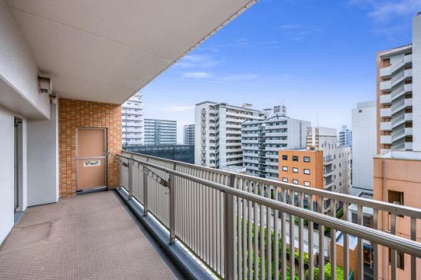 3LDK Apartment for Sale Near Shin-Nagata Station, Kobe - Thumbnail 3