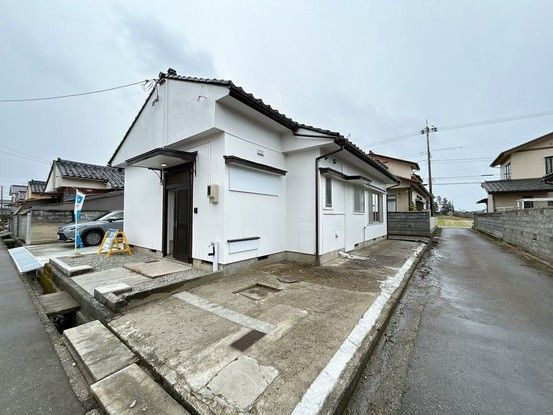 Renovated 3LDK House in Toyama City with Private Garden - Thumbnail 2