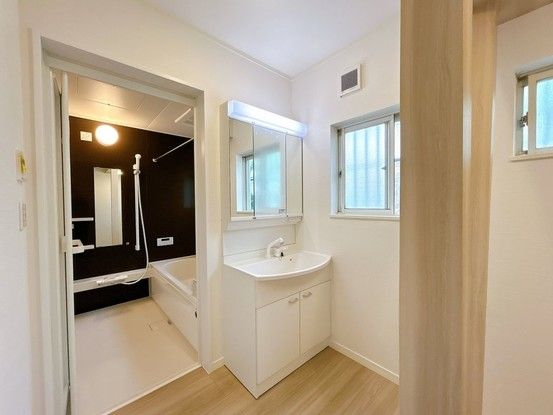 Renovated 4LDK House in Tamamura, Gunma - 97.49 sqm - Thumbnail 2