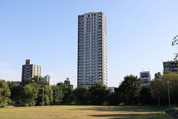 2LDK Apartment for Sale in Chuo-ku, Osaka - 84 sqm - Thumbnail 2