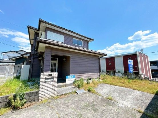 Renovated 3LDK House in Ozu Town, Kumamoto with 216 sqm Land - Thumbnail 2