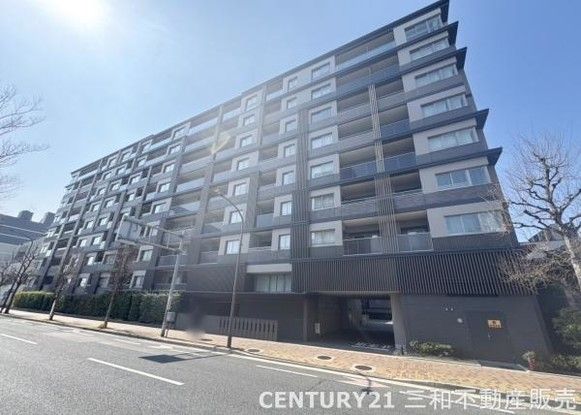 3LDK Apartment for Sale in Ukyo-ku, Kyoto City - Thumbnail 2