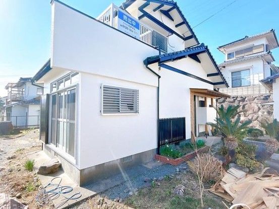 4LDK Detached House for Sale in Hiji Town, Oita Prefecture - Thumbnail 3