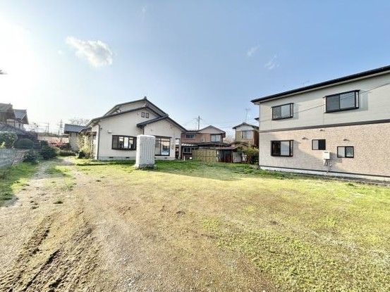 Renovated 5LDK House with Large Garden in Gosen, Niigata - Thumbnail 3