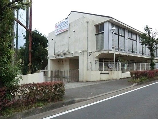 3LDK Detached House for Sale in Kohoku Ward, Yokohama - Thumbnail 2