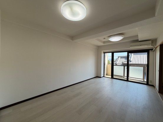 4LDK Apartment for Sale in Takamatsu, Kagawa - 83 sqm - Thumbnail 3