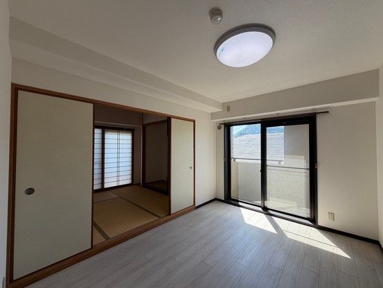 4LDK Apartment for Sale in Takamatsu, Kagawa - 83 sqm - Thumbnail 4