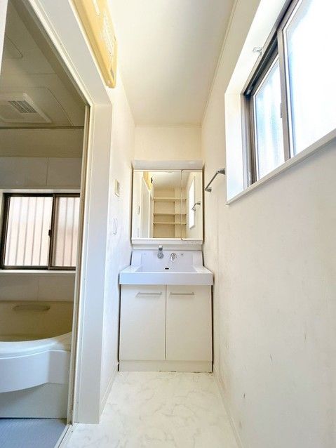 Renovated 4LDK House in Hannō, Saitama - 96.87 sqm - Thumbnail 4