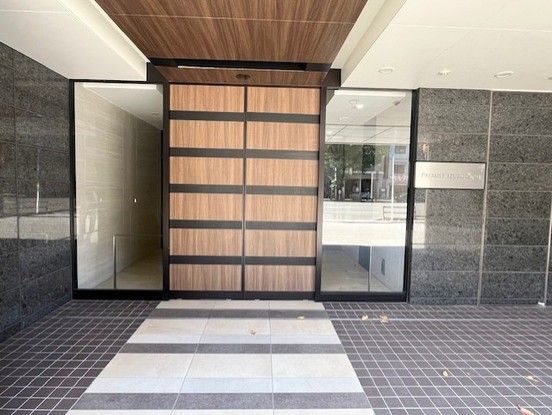 Premist Izuro-dori 3LDK Apartment for Sale in Kagoshima - Thumbnail 2