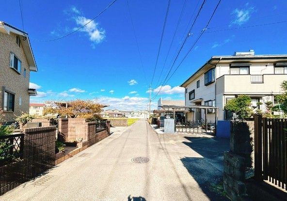 Renovated 5LDK House for Sale in Nobeoka, Miyazaki - Thumbnail 3