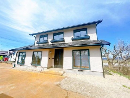 Renovated 5LDK House in Yonezawa, Yamagata - 1349万円 - Thumbnail 2