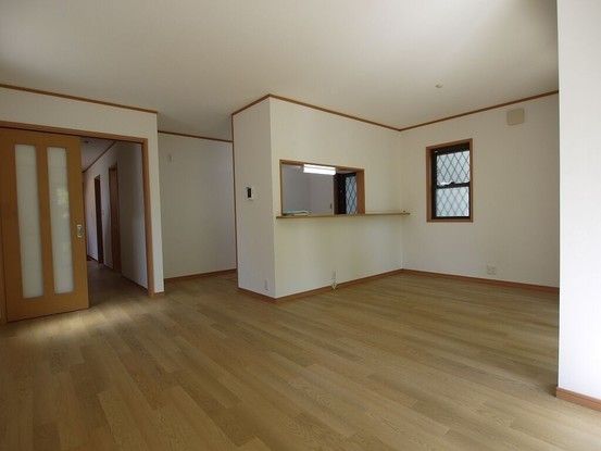Renovated 4LDK House for Sale in Nishi Ward, Nagoya - Thumbnail 3