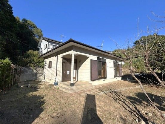 2LDK House for Sale in Isahaya, Nagasaki with 281.85 sqm Land - Thumbnail 2
