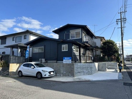 Renovated 3LDK House in Nabari with 2 Parking Spaces - Thumbnail 2