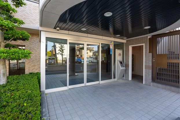 Renovated 2SLDK Apartment in Higashigawara, Okayama - Thumbnail 3