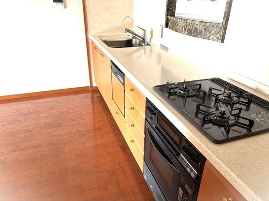 3LDK Apartment for Sale in Yokkaichi, Mie Prefecture - Thumbnail 3