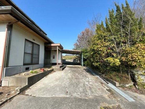 6DK House for Sale in Mitoyo City, Kagawa - 92.58 sqm - Thumbnail 2