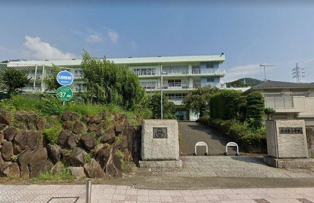 2LDK Apartment in Yugawara, Kanagawa - 60.9 sqm - Thumbnail 3
