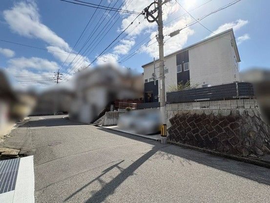 4LDK Detached House in Kure, Hiroshima - 105.99 sqm - Thumbnail 2