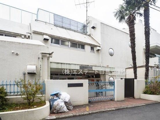 Renovated 3LDK House for Two Households in Itabashi, Tokyo - Thumbnail 3