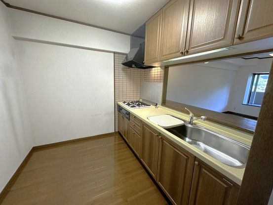 3LDK Apartment for Sale in Nagasaki City, 73.05 sqm - Thumbnail 4