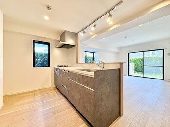 3LDK Renovated Apartment Near Toda Station in Saitama - Thumbnail 4