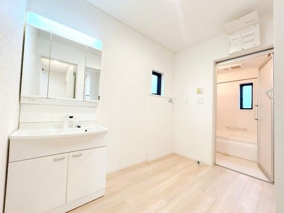 4LDK Detached House for Sale in Ashikaga, Tochigi - Thumbnail 2