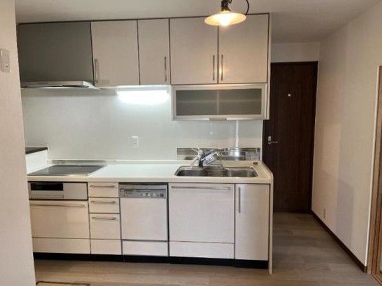 Renovated 3LDK House for Two Families in Osaka Tsurumi - Thumbnail 4