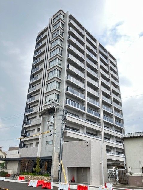 3LDK Apartment for Sale in Tokushima City, Tokushima - Thumbnail 2