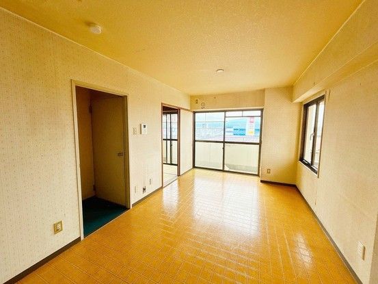 3LDK Apartment for Sale in Nagahama, Shiga - 58.59 sqm - Thumbnail 4