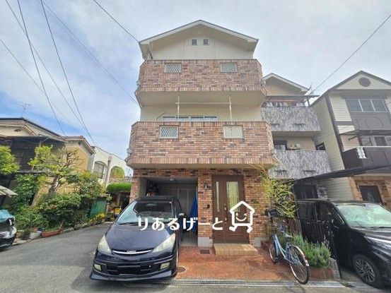 4LDK Steel-Framed House for Sale in Higashiosaka, Osaka - Thumbnail 3