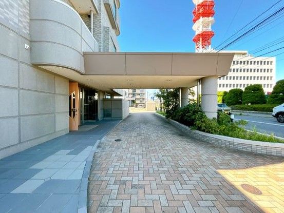 Renovated 3LDK Apartment for Sale in Niigata City's Chuo Ward - Thumbnail 2
