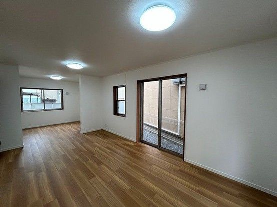 3LDK House for Sale in Takatsuki, Osaka - 94.76m2 - Thumbnail 4