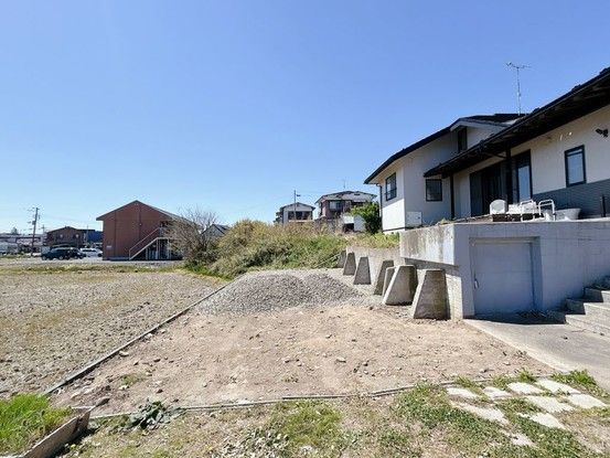 Renovated 3DK House in Hanamaki with 580m² Land - Thumbnail 3