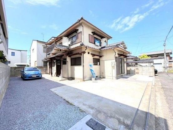Spacious 5LDK House for Sale in Takamatsu, Kagawa - Thumbnail 2