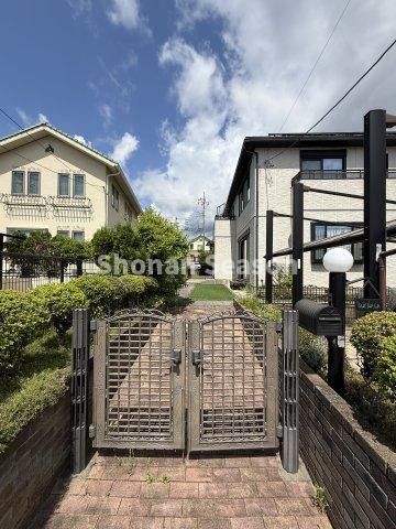 6LDK Used House for Sale in Hadano, Kanagawa with Large Lot - Thumbnail 2