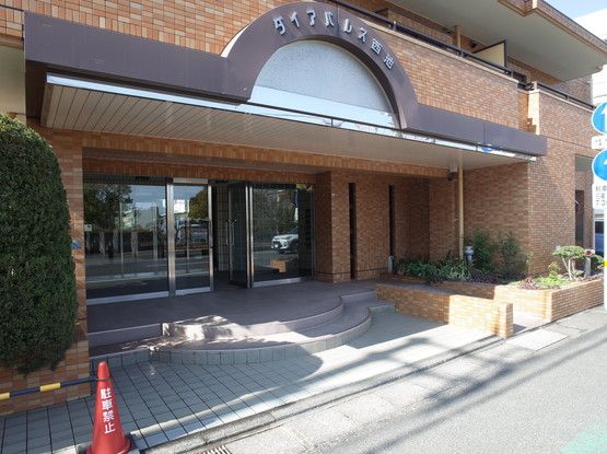 Renovated 3LDK Apartment in Miyazaki City with Rooftop Balcony - Thumbnail 2